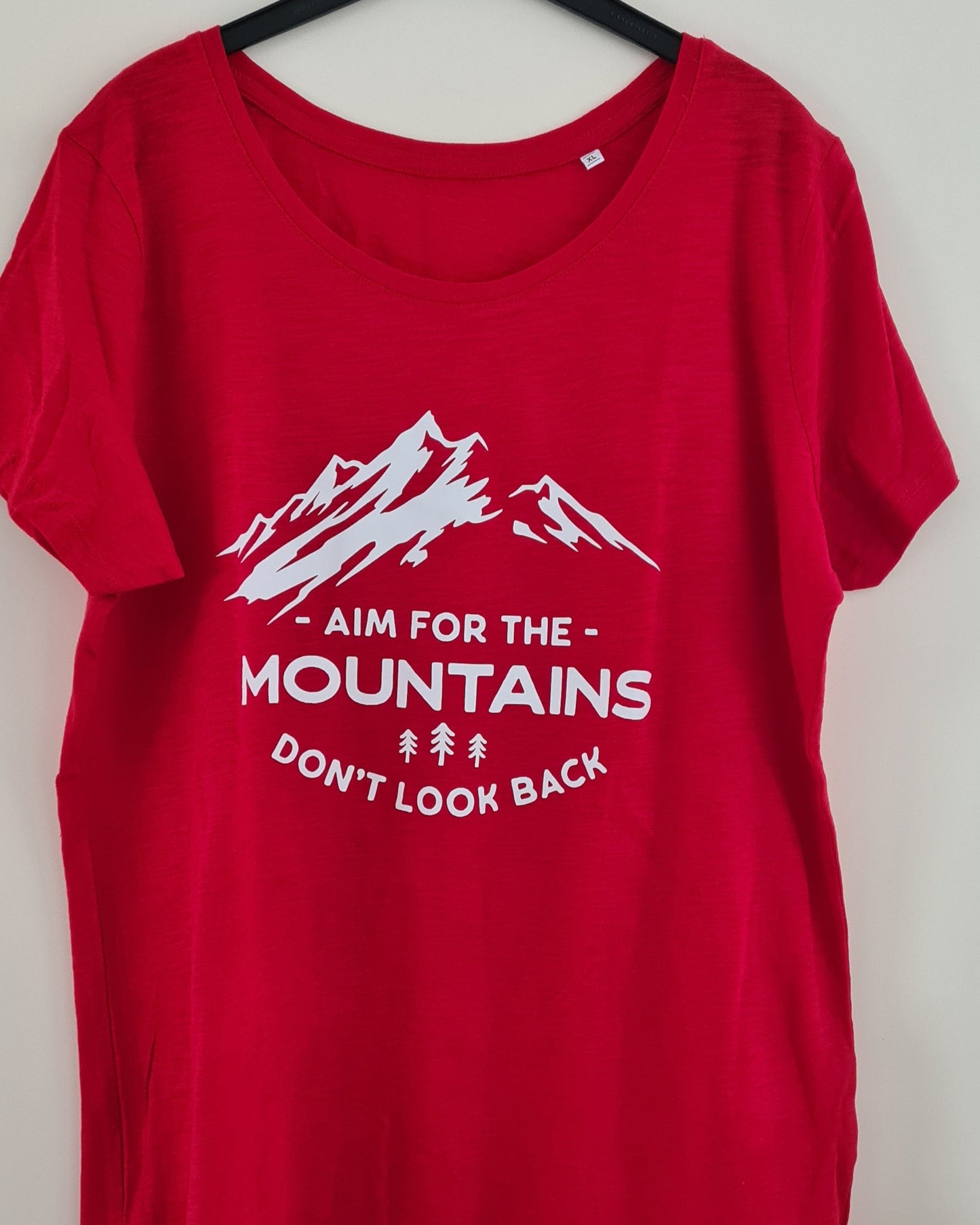 Aim for the Mountains - T-shirt